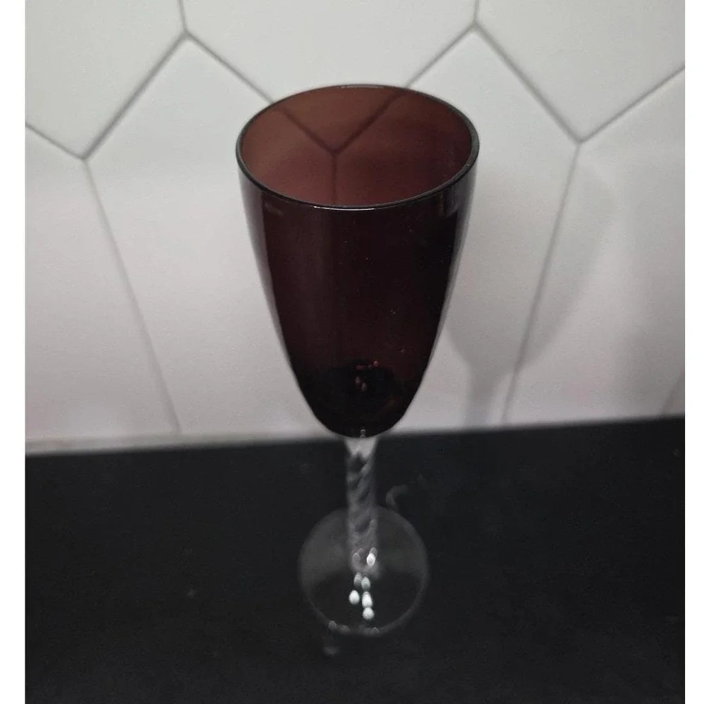 Pier 1 Imports Amethyst‎ Purple Champagne Flute, Vintage Twisted Stem Stemware